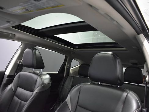 Used 2017 Nissan Murano Platinum w/ Platinum Technology Package image 17