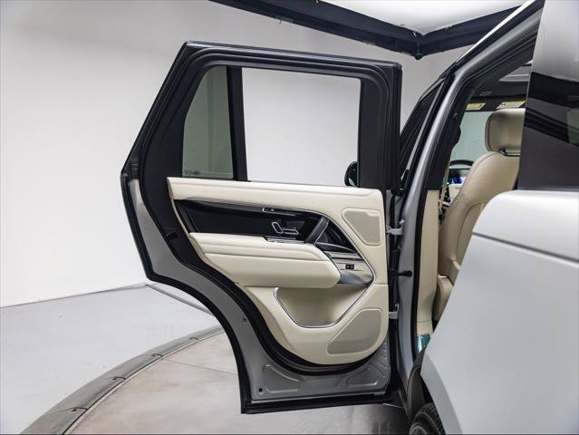 New 2026 Land Rover Range Rover SE AWD/4WD image 25