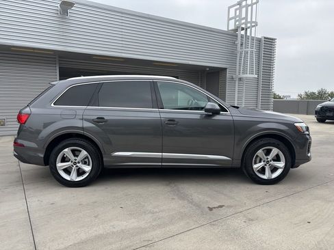 Used 2025 Audi Q7 2.0T Premium w/ Convenience Package AWD/4WD image 4