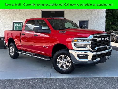Used 2026 RAM 2500 Big Horn AWD/4WD image 1