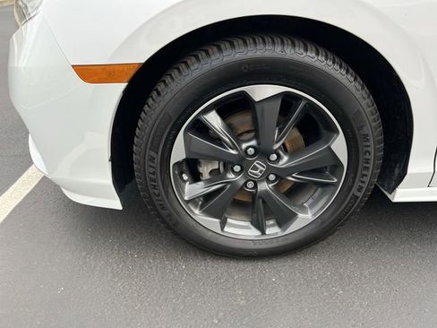 Used 2024 Honda Odyssey Elite image 8