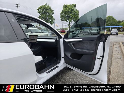 Used 2023 Tesla Model Y Long Range AWD/4WD image 21