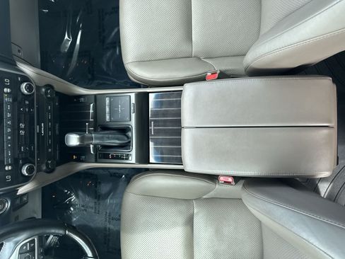 Used 2023 Lexus GX 460 Luxury AWD/4WD image 19