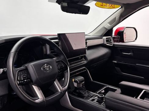 Used 2022 Toyota Tundra Limited w/ Power Package AWD/4WD image 20