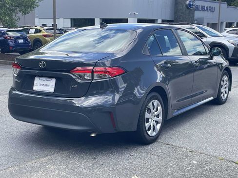 Used 2023 Toyota Corolla LE FWD image 4