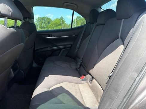 Used 2022 Toyota Camry LE FWD image 13