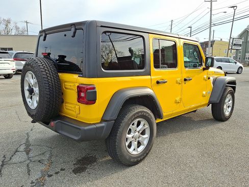 Used 2021 Jeep Wrangler Unlimited Islander image 7