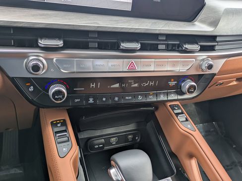 Used 2025 Kia Telluride EX X-Line image 15