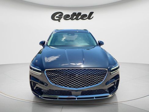 Used 2023 Genesis GV70 2.5T w/ Advanced Package AWD/4WD image 2