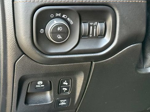 Used 2020 RAM 1500 Limited AWD/4WD image 23