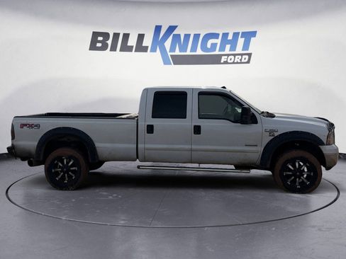 Used 2005 Ford F350 Lariat image 6