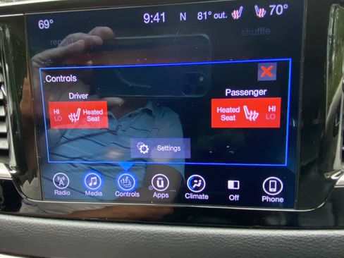 Used 2017 Chrysler Pacifica Touring-L FWD image 30