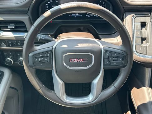 Used 2023 GMC Yukon SLT AWD/4WD image 26