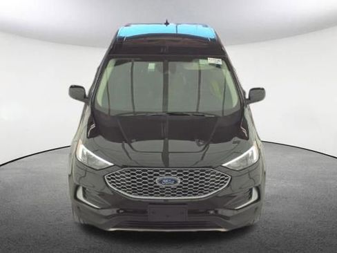 Used 2023 Ford Edge SEL image 2