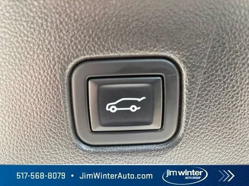 Certified 2021 Chevrolet Blazer RS w/ Enhanced Convenience Package AWD/4WD image 25