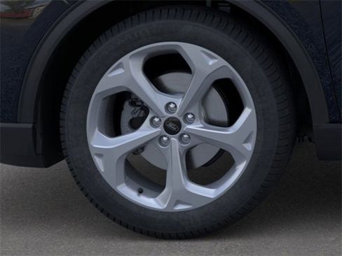 Used 2025 Ford Escape ST-Line w/ Cold Weather Package image 19