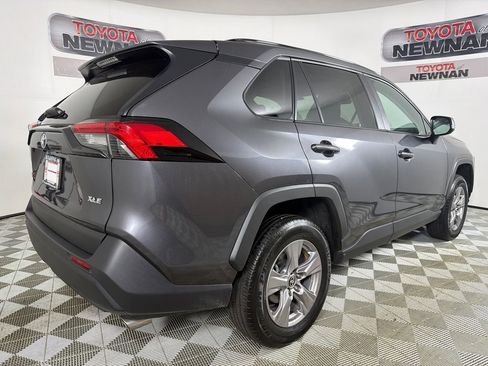 Used 2025 Toyota RAV4 XLE FWD image 4