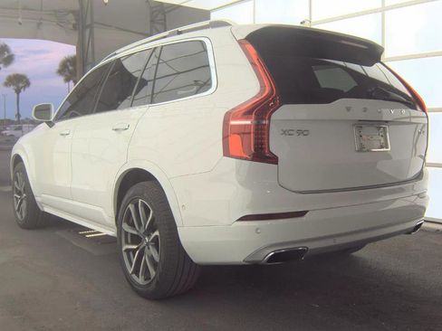 Used 2018 Volvo XC90 T6 Momentum w/ Convenience Package image 3