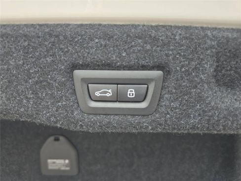 Used 2026 BMW 550e xDrive AWD/4WD image 6