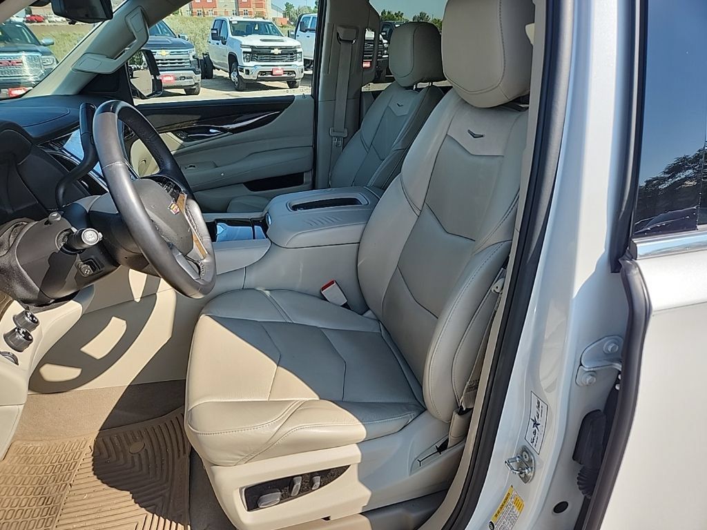 Certified 2018 Cadillac Escalade Premium Luxury AWD/4WD image 35
