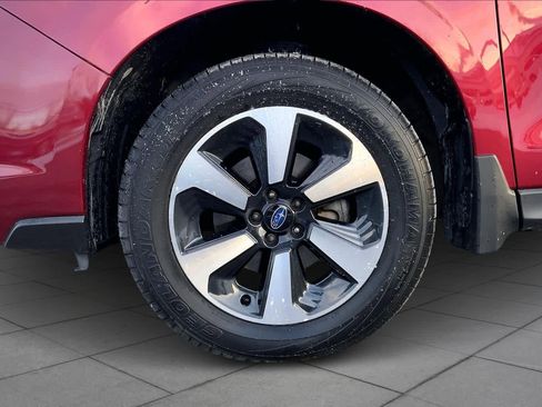 Used 2017 Subaru Forester 2.5i Limited image 10