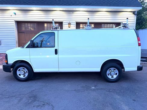 Used 2013 Chevrolet Express 2500 RWD image 6