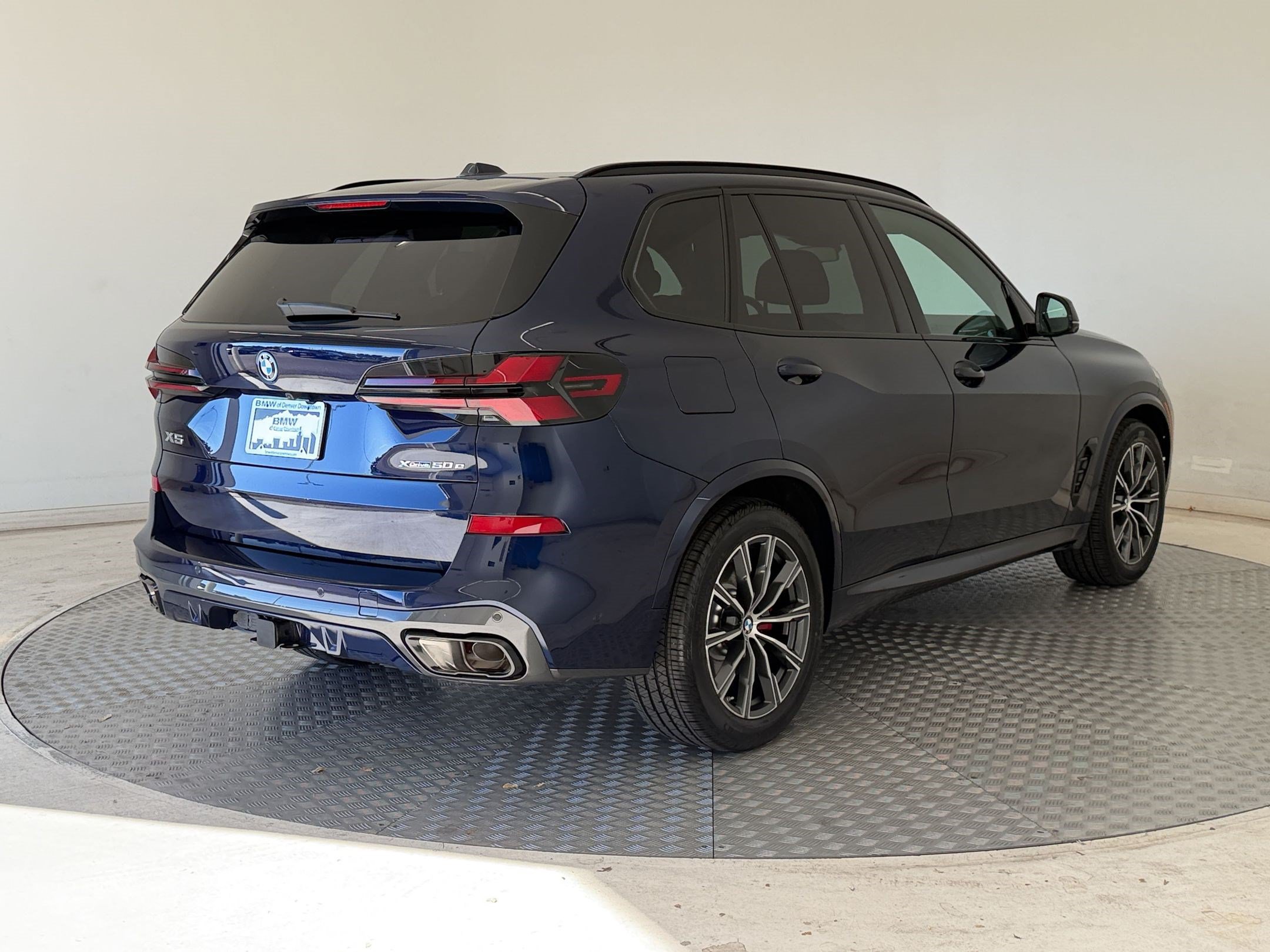Certified 2026 BMW X5 xDrive50e w/ M Sport Package AWD/4WD image 9
