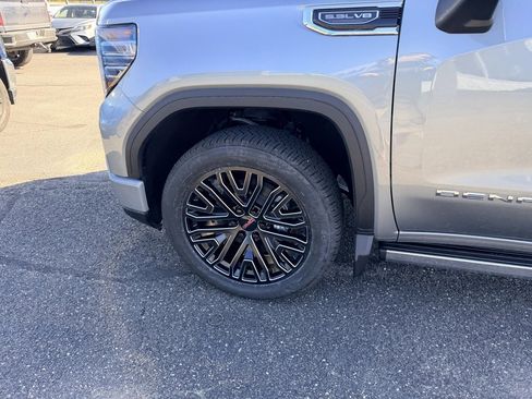 New 2026 GMC Sierra 1500 Denali w/ Denali Reserve Package image 11