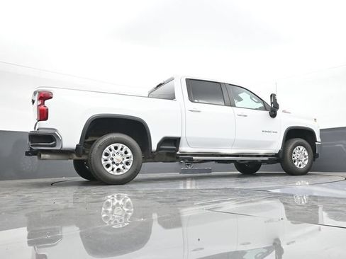 Used 2024 Chevrolet Silverado 2500 LT AWD/4WD image 51