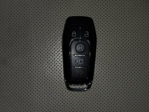 Used 2015 Lincoln MKC AWD w/ Equipment Group 102A Reserve image 32