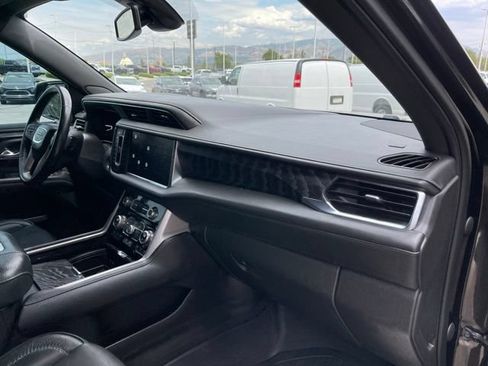 Used 2022 GMC Yukon XL Denali AWD/4WD image 20