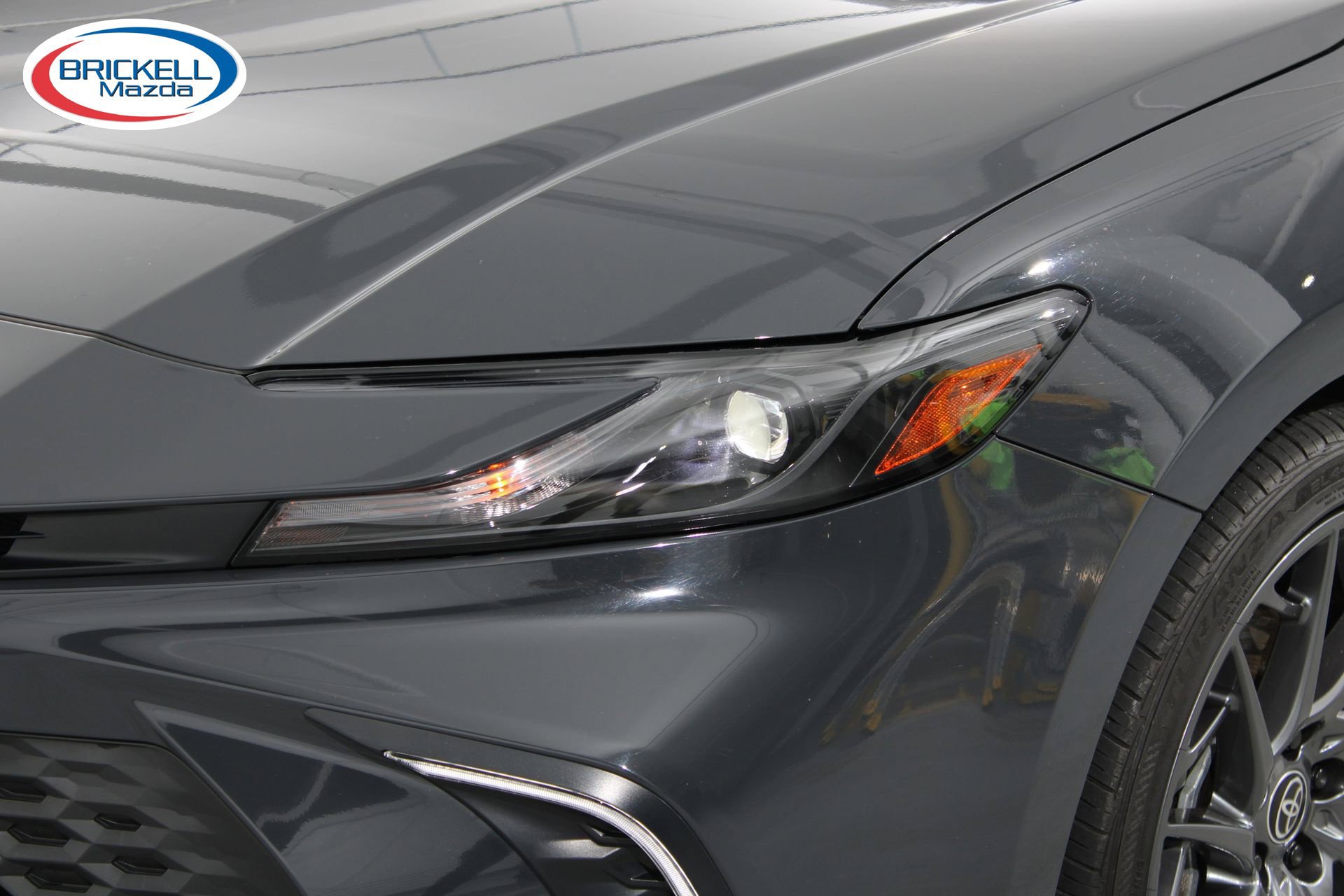 Used 2025 Toyota Camry SE FWD image 9
