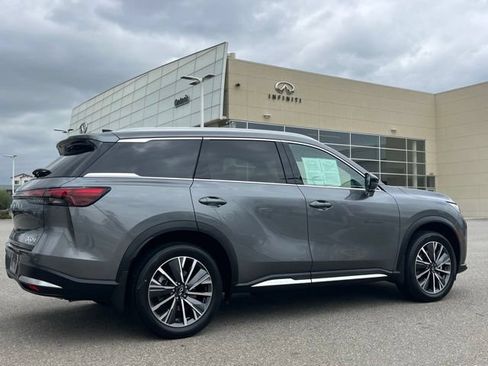 Certified 2026 INFINITI QX60 Luxe w/ Family Package AWD/4WD image 5