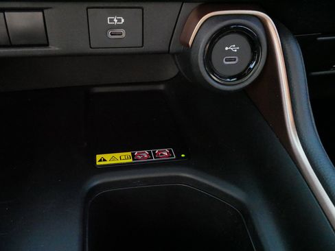 Used 2024 Toyota Grand Highlander AWD Hybrid image 30