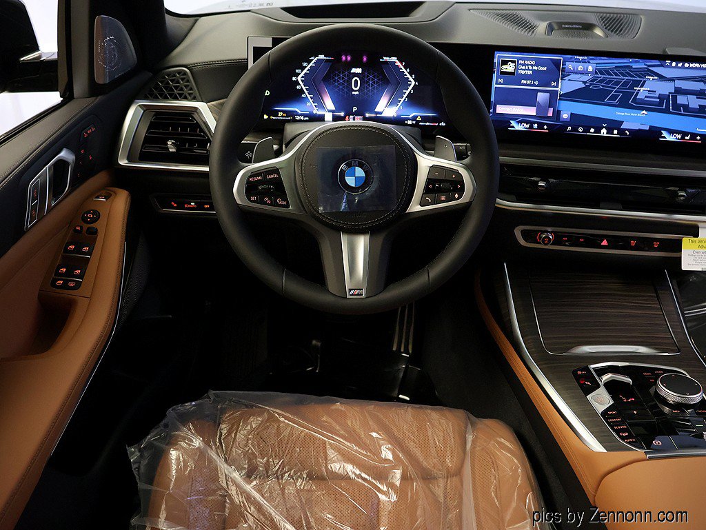 Used 2027 BMW X7 xDrive40i w/ M Sport Package AWD/4WD image 16