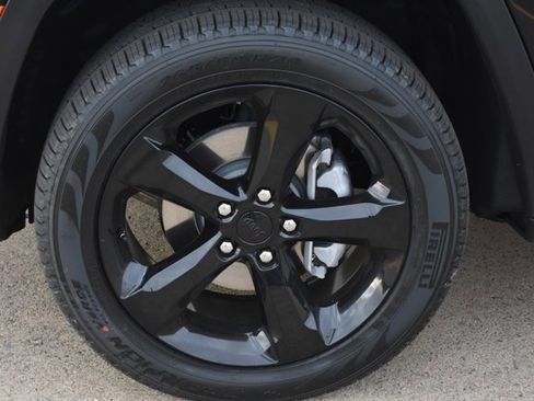 New 2026 Jeep Grand Cherokee Limited w/ Limited Altitude Package image 10