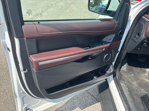 Used 2024 Ford Expedition Max Limited AWD/4WD image 67