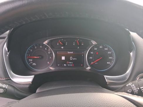Used 2022 Chevrolet Traverse RS FWD image 8