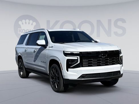 New 2026 Chevrolet Suburban High Country image 10