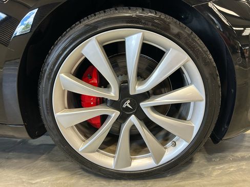 Used 2019 Tesla Model 3 Long Range AWD/4WD image 22