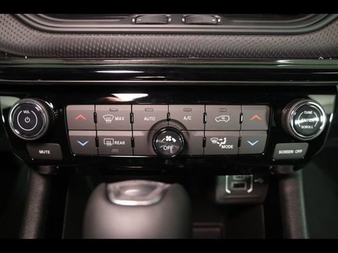 New 2026 Jeep Compass Limited image 14