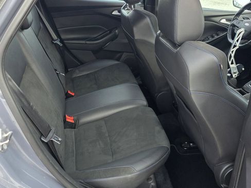 Used 2017 Ford Focus RS image 11