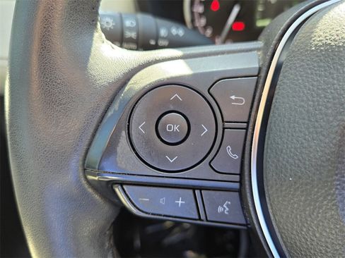 Used 2024 Toyota RAV4 XLE Premium image 26