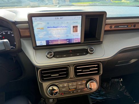 Used 2023 Ford Maverick Lariat w/ Lariat Luxury Package FWD image 13