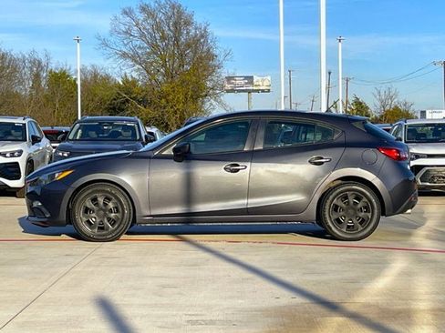 Used 2016 MAZDA MAZDA3 i Sport image 3