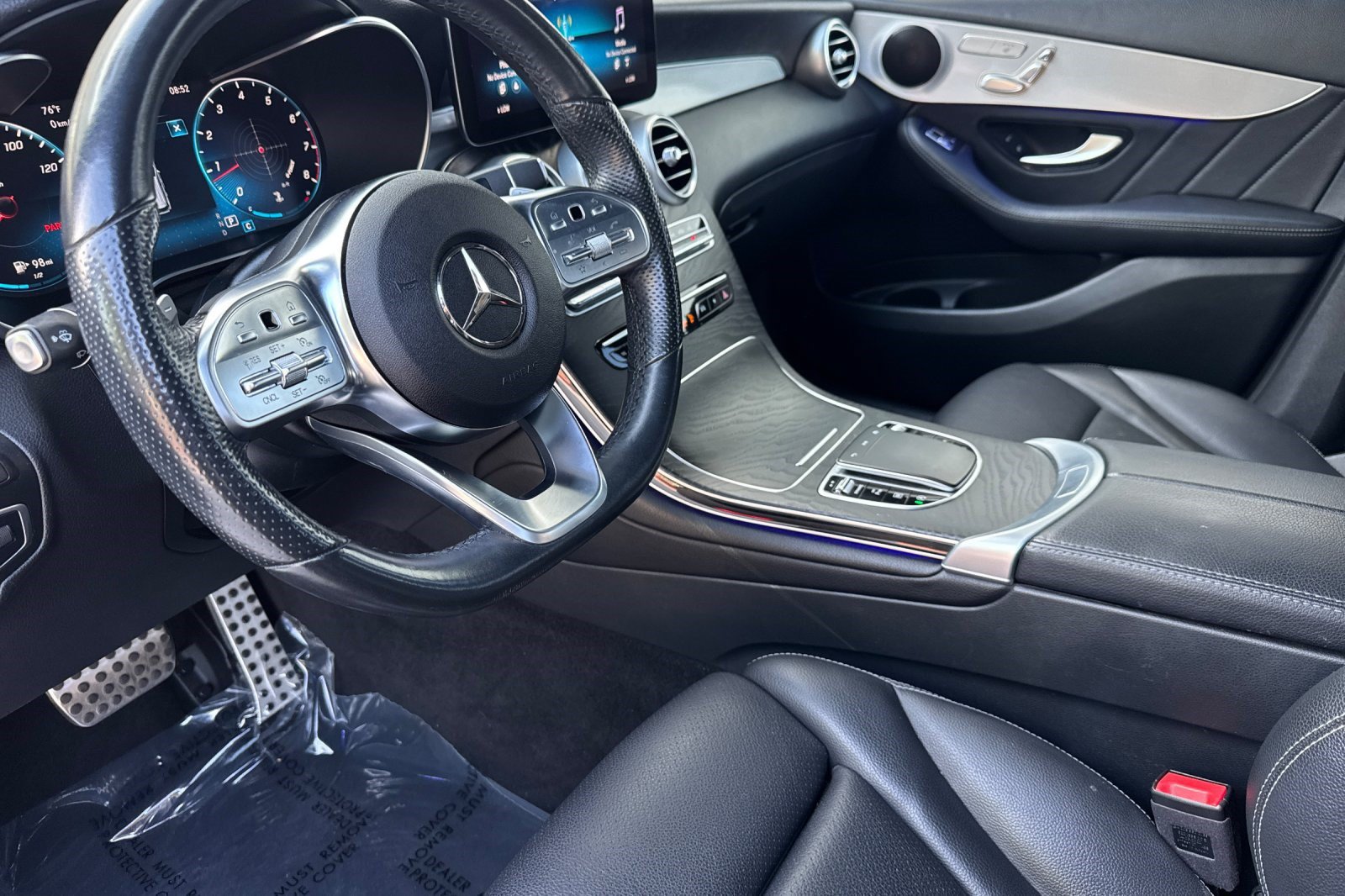 Used 2022 Mercedes-Benz GLC 300 image 4