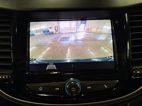 Used 2020 Chevrolet Trax LS FWD image 15