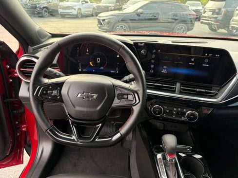 Certified 2026 Chevrolet Trax RS w/ Driver Confidence Package FWD image 17