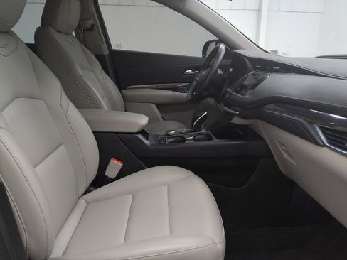 Used 2021 Cadillac XT4 Luxury w/ Driver Awareness Package FWD image 21