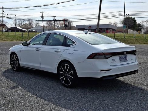 Used 2023 Honda Accord Touring image 4